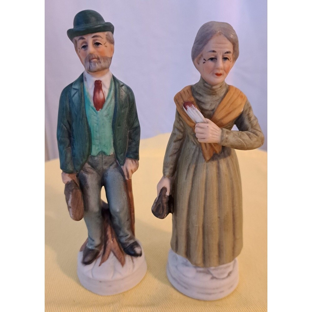 Fbia 6 In Old Man And Woman Figureines